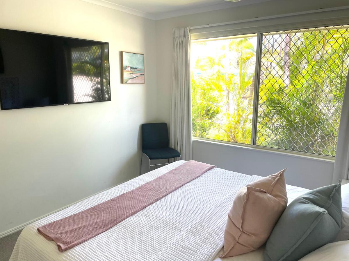 Renovated 2 Bedroom Ground Level Villa In Noosaville Exterior foto